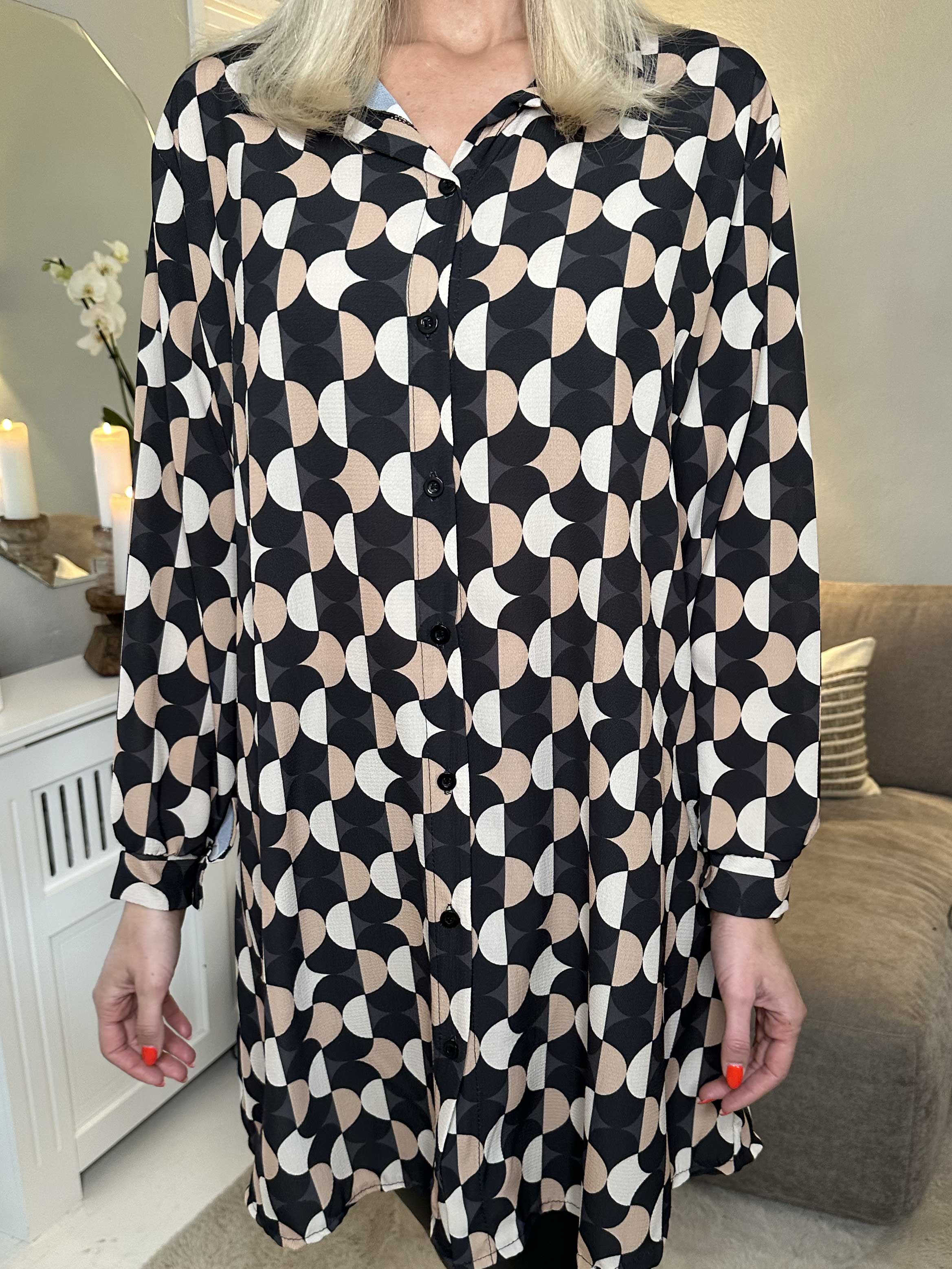 Abigail Pattern - Mønstret skjortekjole